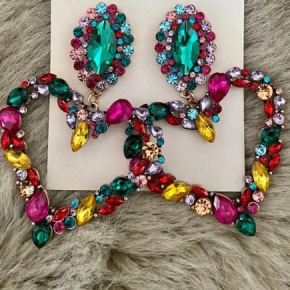 Dazzled gem statement earrings - Picture 4 of 6